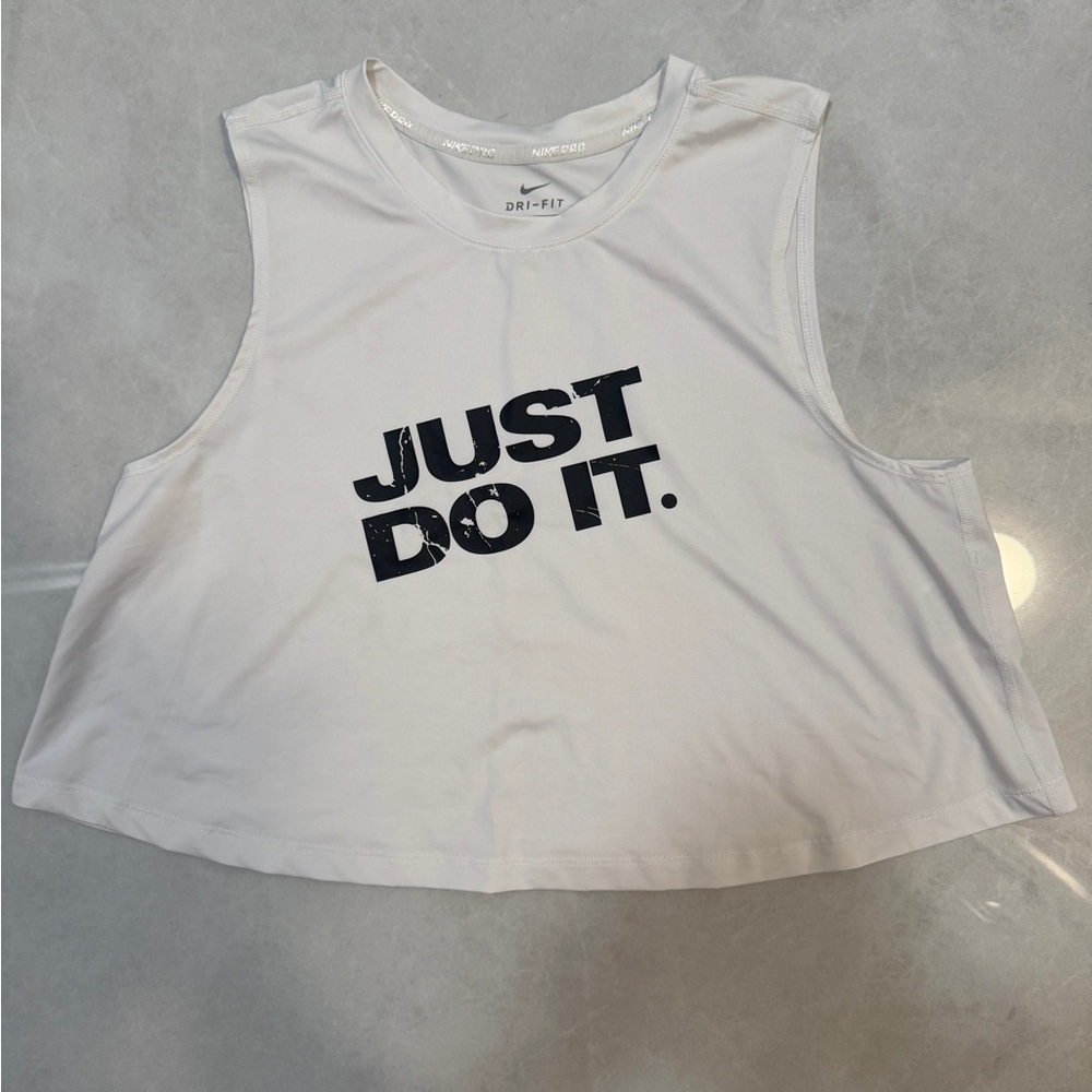 Nike Women's Medium White Crop Muscle Tee